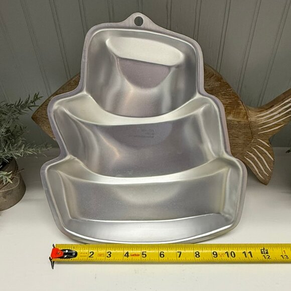 WILTON 2004 Cake Pan Topsy Turvy #2105-4946 Used Once! - Picture 7 of 8